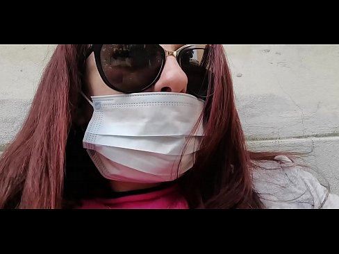 ❤️ ニコレッタは隣人に復讐し、彼のガレージでおしっこをする(特別Covid19イタリア検疫所) ️ ポルノ ❌️❤